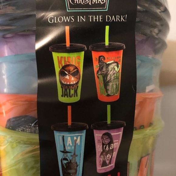 Zak! The Nightmare Before Christmas 4-pack glow in the dark tumblers.  Halloween - Picture 6 of 8